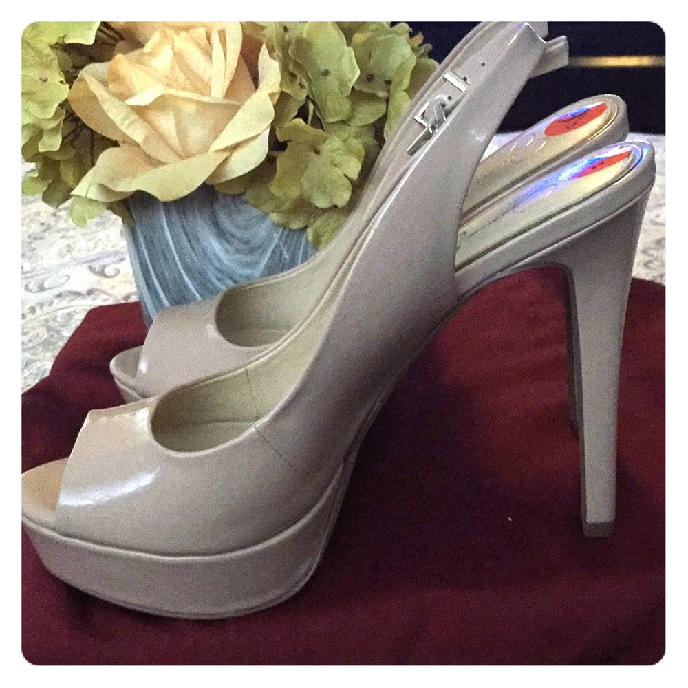 Jessica Simpson open toed platform heels 👠
